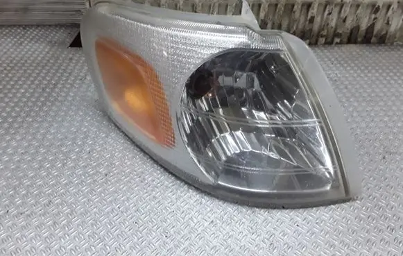 Opel Sintra Front indicator light 16521704B