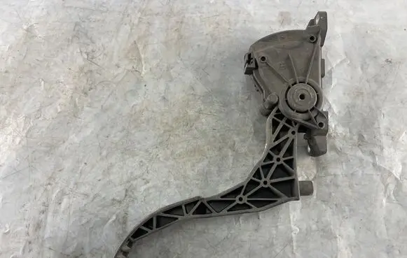 Seat Ibiza III (6L) Accelerator throttle pedal 6Q1721503B