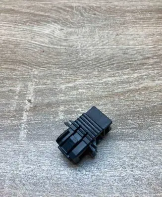 Mercedes-Benz E W212 Brake pedal sensor switch 8372647