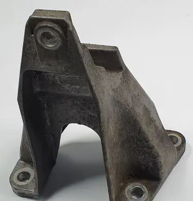 Engine mount bracket