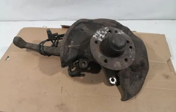 Mercedes-Benz E W210 Front wheel hub spindle knuckle