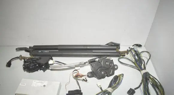 BMW 2 F45 Tailgate hydraulic set 7388490 9275121 7348530