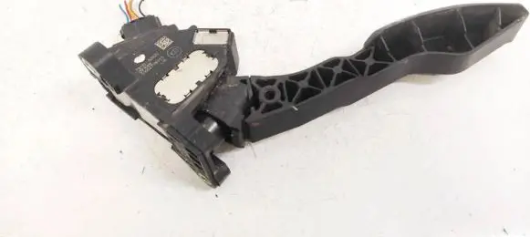 Toyota Corolla E140 E150 Accelerator throttle pedal 7811002020 78110-02020