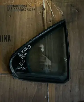 Honda Accord Rear vent window glass 