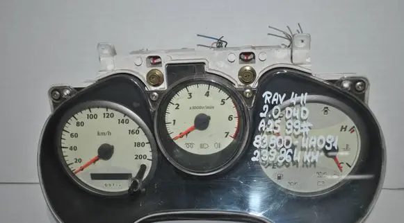 Speedometer (instrument cluster)