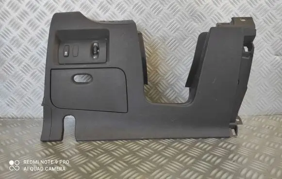 Dashboard lower bottom trim panel