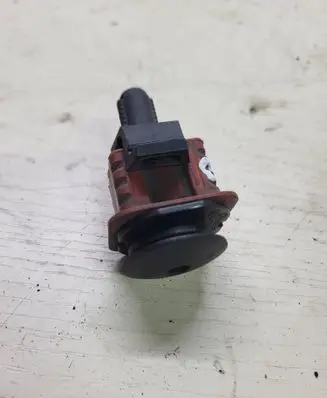 Mercedes-Benz C W204 Radiator mount bracket A0009912595