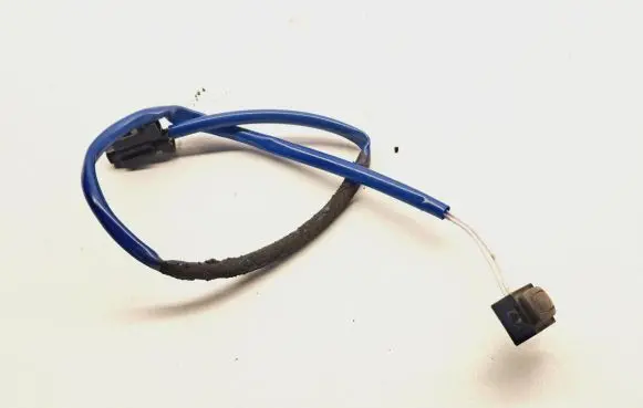 Nissan Qashqai Front door lock (next to the handle) 6257