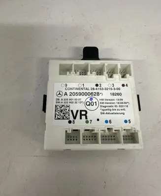Mercedes-Benz C AMG W205 Door control unit/module A2059000628 A2059010307 2841533215300