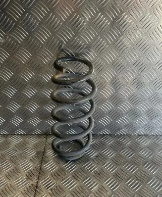 Toyota Avensis T270 Rear coil spring