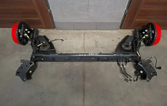 Renault Clio IV Rear beam 