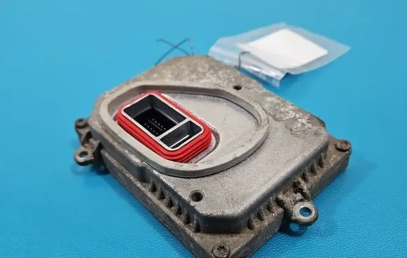 Volvo V50 Headlight ballast module Xenon 1307329098 IMPRK1532848