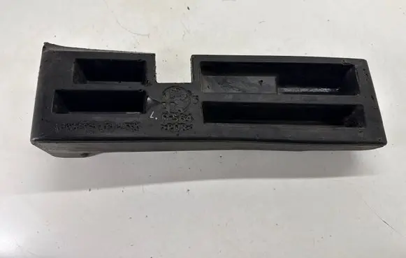 Alfa Romeo Stelvio Fender foam support/seal 50557574