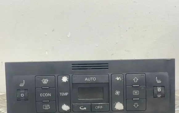 Audi A2 Climate control unit 8Z0820043E