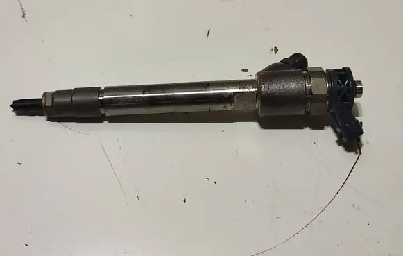 Fuel injector