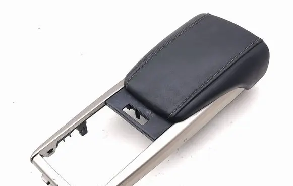 Lexus RX 450H Armrest 5882248110 5884448100