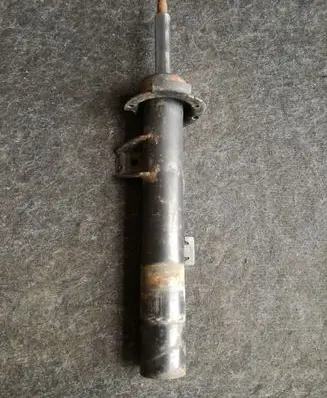 BMW 1 E82 E88 Front shock absorber/damper 3131677155401