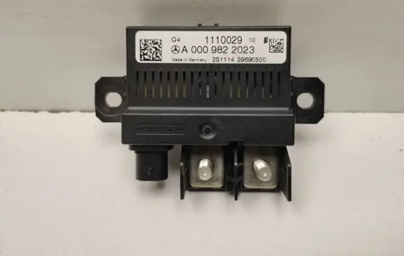 Mercedes-Benz E W212 Other relay A0009822023