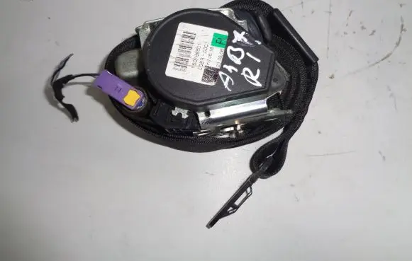 Audi A4 S4 B7 8E 8H Front seatbelt