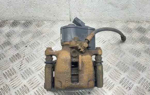 Audi Q3 8U Rear brake caliper 32332267J 5078H