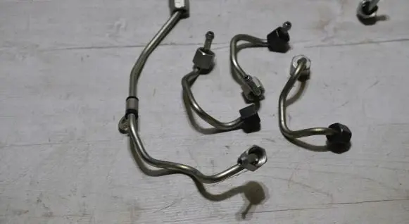 Volvo V40 Fuel injector supply line/pipe 34002023