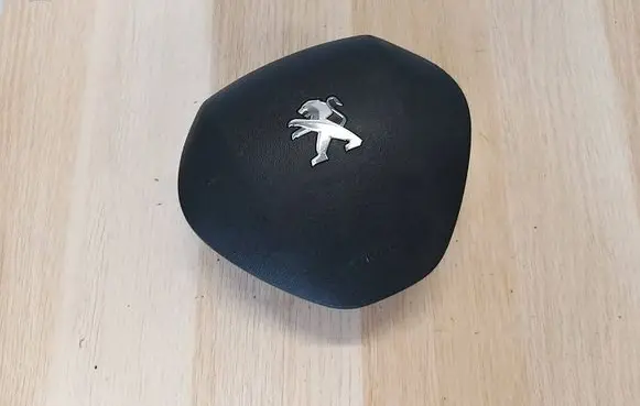 Peugeot 108 Steering wheel airbag