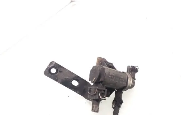 Volkswagen Golf III Turbo solenoid valve 1H09066274896