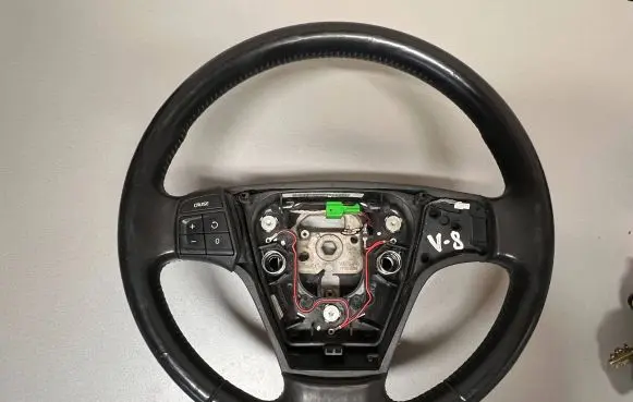Volvo V50 Steering wheel 30778752 21042009 307787529110159