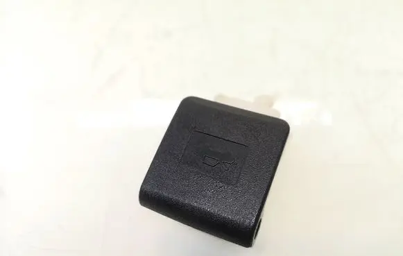 Toyota Avensis T250 Engine bonnet (hood) release handle