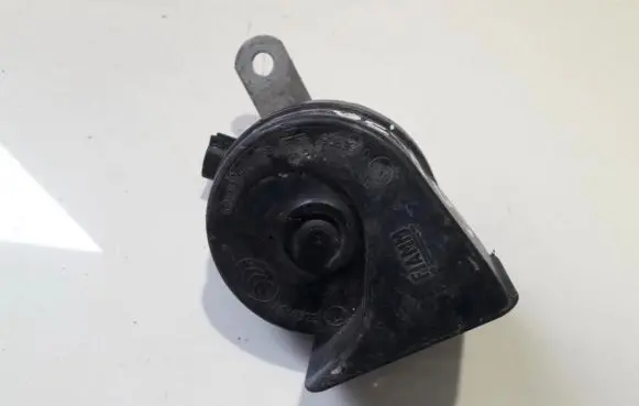 Opel Zafira C Horn signal E30055306