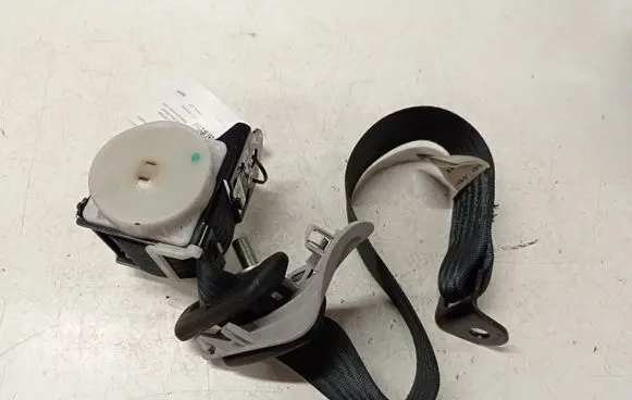 Mazda 5 Third row seat belt BGE130001 BGD030017 BGE030007