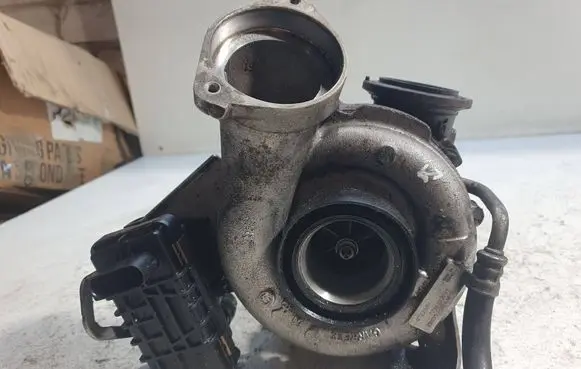 BMW 3 E90 E91 Turbo GT2260V 75835226 7P96312P15