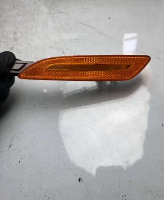 Porsche Cayenne (92A) Front fender indicator light 2054100 7P5945127