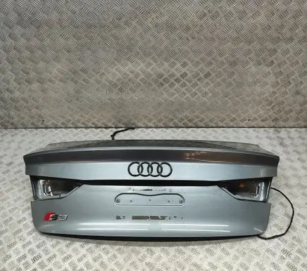 Audi A3 S3 8V Tailgate/trunk/boot lid 8V5827025F