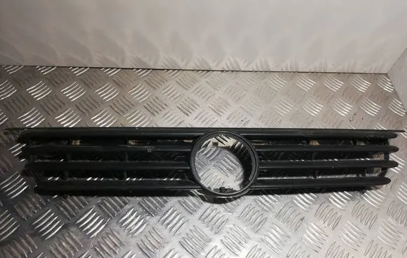 Volkswagen Polo III 6N 6N2 6NF Front grill 6N0853653B