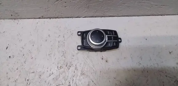 BMW X2 F39 Head unit multimedia control 7938325 19226310