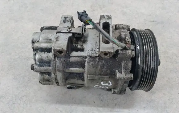 Volvo V50 Air conditioning (A/C) compressor (pump)