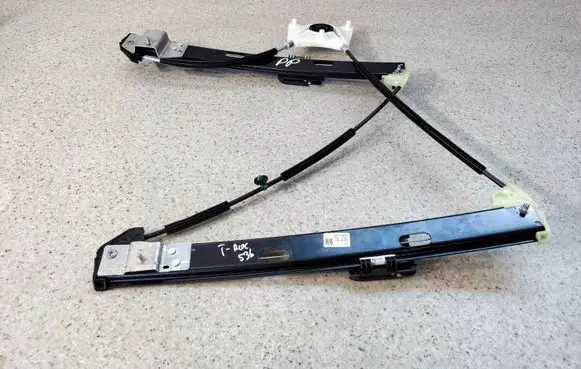 Volkswagen T-Roc Front door electric window regulator 2GA837462F