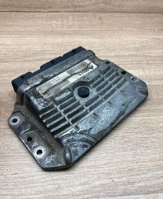 Renault Megane II Engine control unit/module ECU 8200242405 215840297A