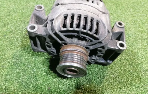Mercedes-Benz Sprinter W906 Generator/alternator F559320