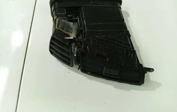 KIA Ceed Dash center air vent grill 974201H000 97420-1H000