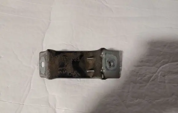 Audi Q5 SQ5 Fender mounting bracket 80A821472