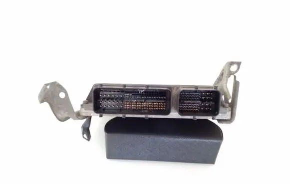 Toyota Auris 150 Engine control unit/module 8966102E51 MB2753000221