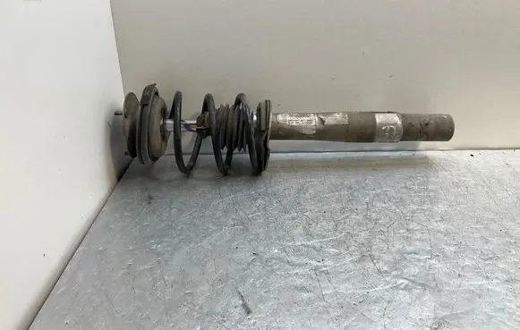 BMW 5 E60 E61 Front shock absorber with coil spring 7905313 105413