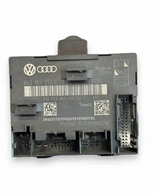 Audi A4 S4 B5 8D Door control unit/module 8K0959792E