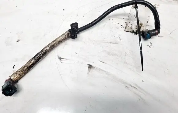 Peugeot 4007 Fuel line pipe 