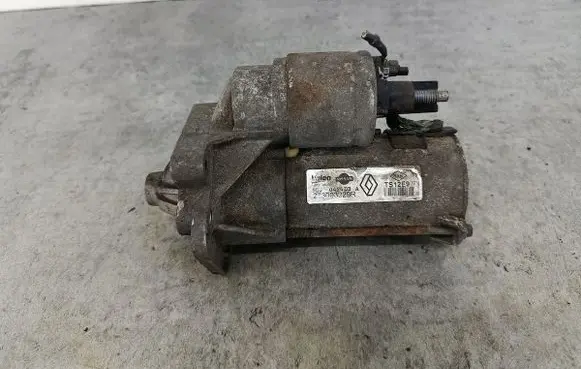 Renault Clio III Starter motor 