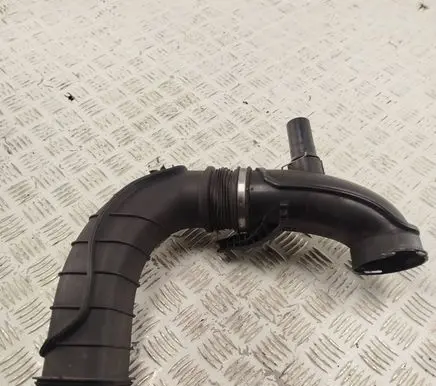 BMW 5 F10 F11 Air intake duct part 8512249