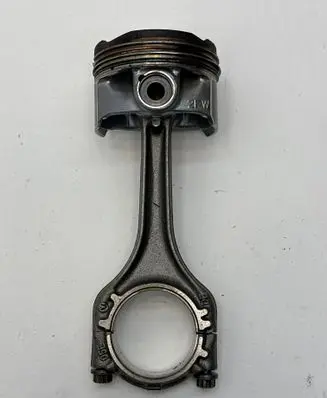 Volkswagen Caddy Piston with connecting rod 05E DPB