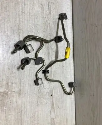 Mini One - Cooper F56 F55 Fuel injector supply line/pipe 85793988